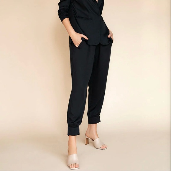 Neu Nomads Black Tencel Jogger Style Pants 
X-Large - Picture 1 of 11